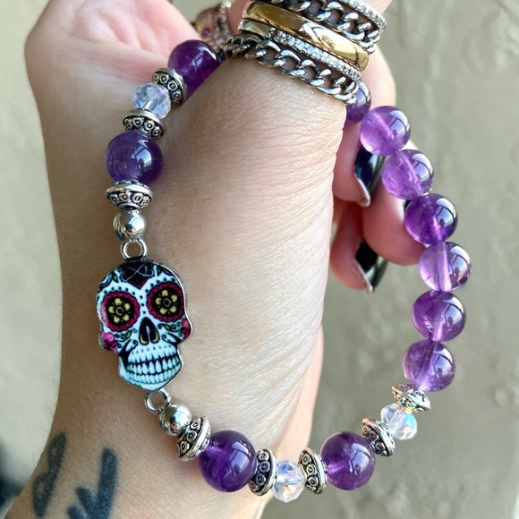 π΄β SALE ! red dot items are 2 for $25 . Bundle more than 3 and its $10 each π - Picture 11 of 15